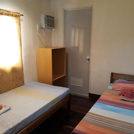 Adrian Travellers Inn Ел Нидо Екстериор снимка